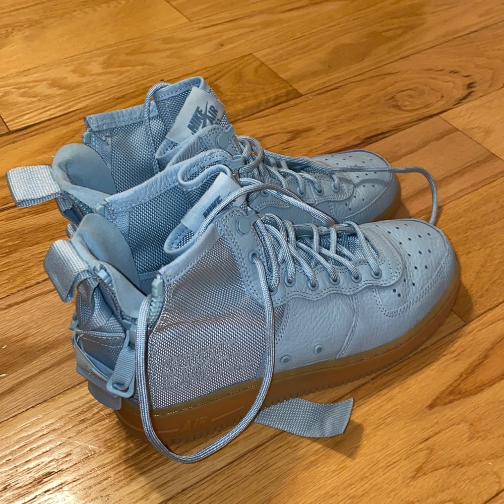 BOYS SIZE 6Y